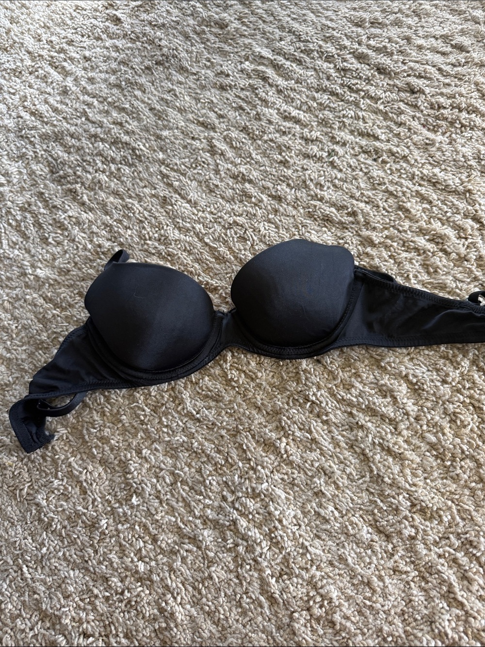 Victoria’s secret black bra